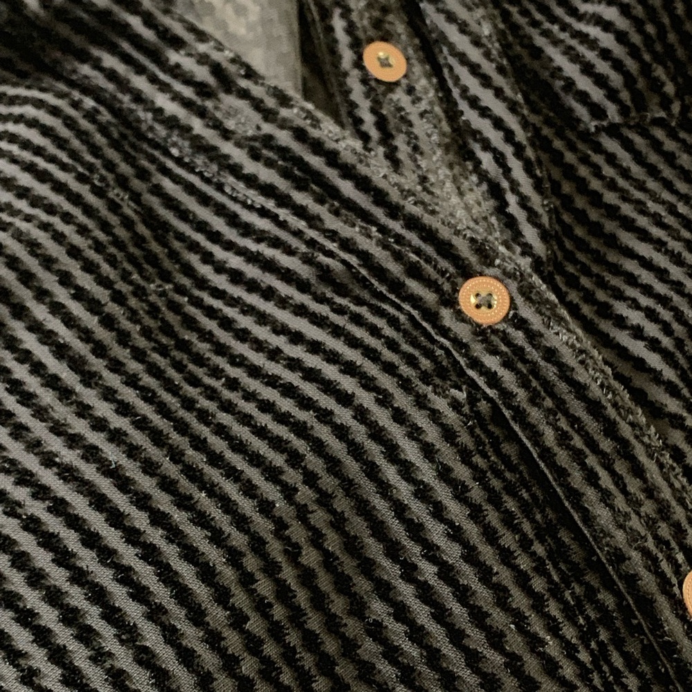 Hip, black velvet accent, dress shirt